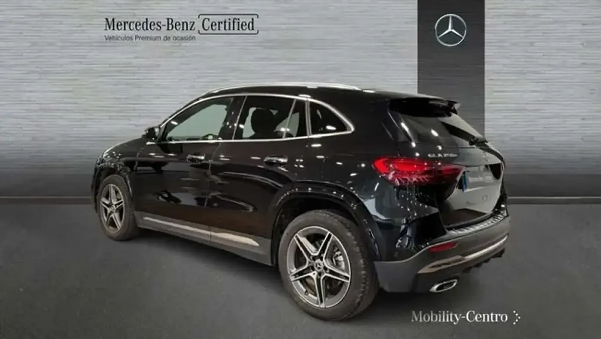 Usado Mercedes GLA250 219 CV (161 kW) 2025 Negro SUV