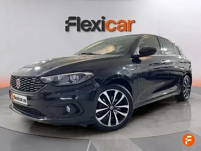 Usado Fiat Tipo Lounge 95 CV (69 kW) 2019 Negro