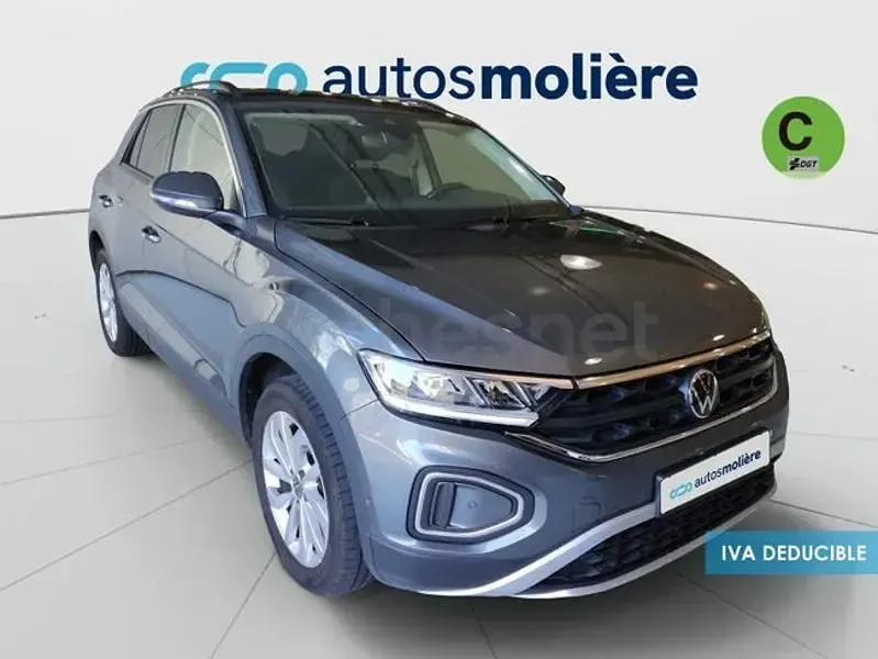 Usado VW T-Roc Life 110 CV (80 kW) 2023 Gris / plata SUV