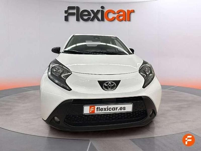 Usado Toyota Aygo X-play 69 CV (50 kW) 2024 Blanco Utilitario