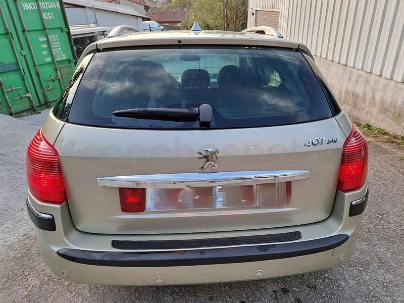 Usado Peugeot 407 136 CV (100 kW) 2006 Beige Familiar