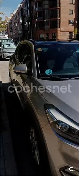 Usado Hyundai Tucson 115 CV (84 kW) 2016 Gris / plata SUV