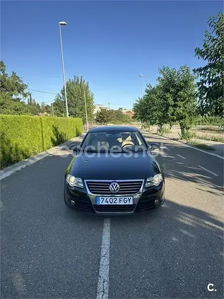Usado VW Passat Trendline 140 CV (102 kW) 2006 Negro Berlina