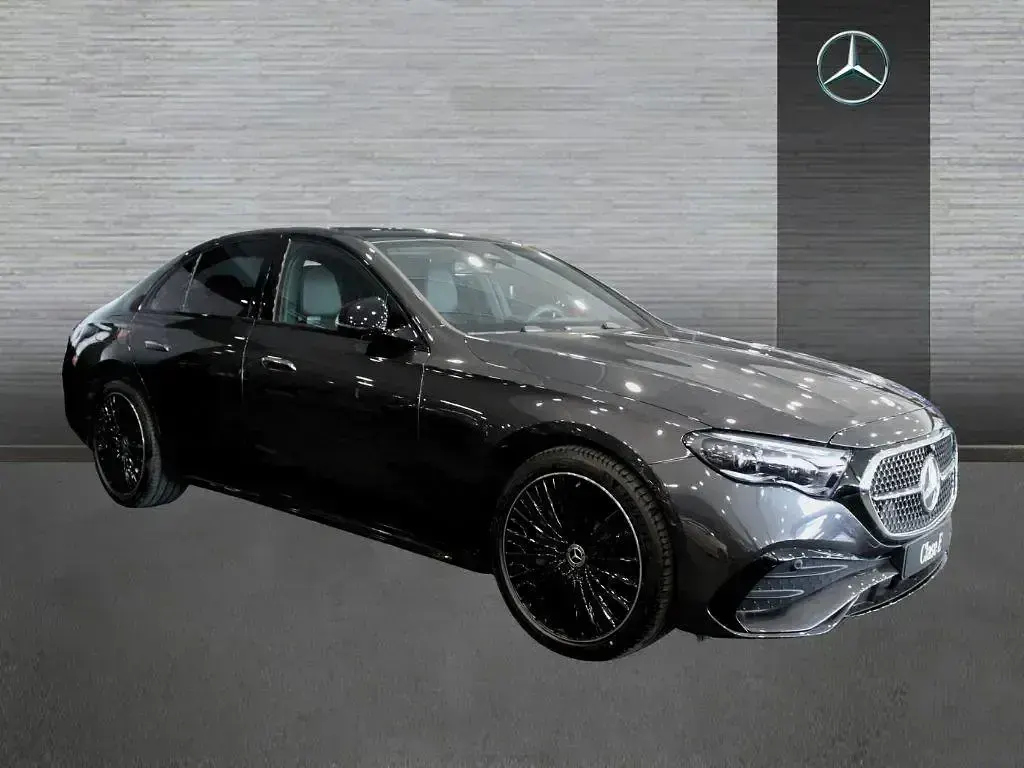 Nuevo Mercedes E220 197 CV (144 kW) 2026 Gris Berlina