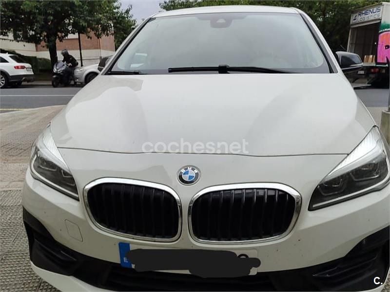 Blanco Usado 2020 BMW 216 Active Tourer Sport Line Monovolumen | 19.990 € (Un poco caro) - Imagen 1/4