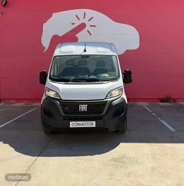Usado Fiat Ducato 140 CV (102 kW) 2023 Blanco Van