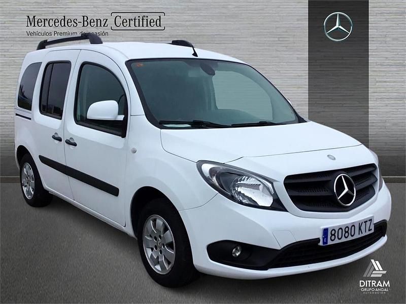 Usado Mercedes Citan 111 110 CV (80 kW) 2019 Blanco Familiar