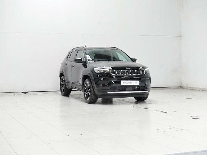 Usado Jeep Compass Limited 190 CV (139 kW) 2023 Negro SUV