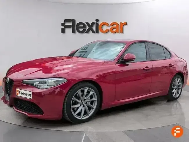 Usado Alfa Romeo Giulia Sprint Sprint 190 CV (139 kW) 2022 Rojo Coupe