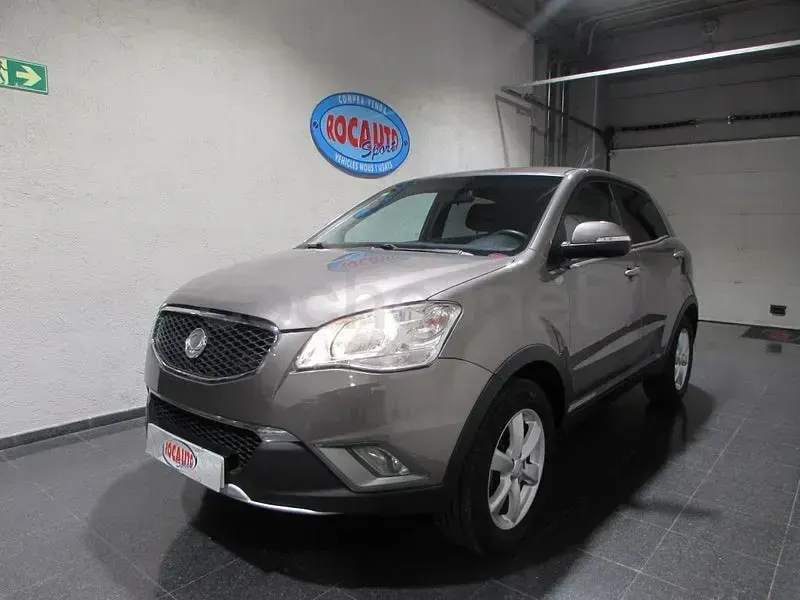 Usado SsangYong Korando 175 CV (128 kW) 2013 Beige SUV