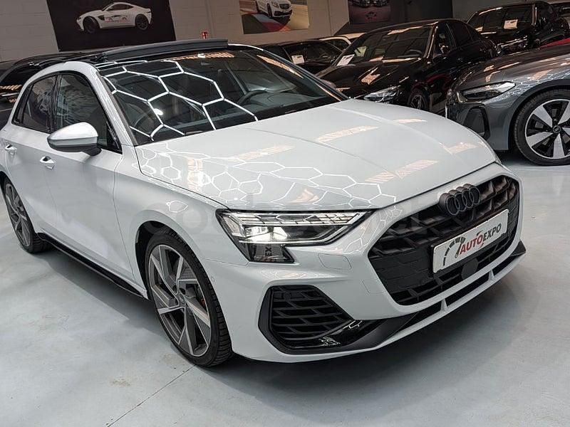 Usado Audi A3 Comfort 333 CV (244 kW) 2025 Blanco Berlina