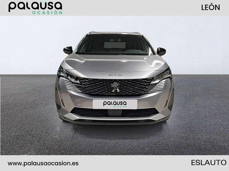 Usado Peugeot 5008 Allure 131 CV (96 kW) 2023 Gris / plata SUV