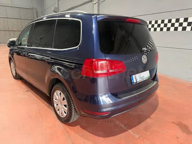 Usado VW Sharan Edition 140 CV (102 kW) 2011 Azul Monovolumen