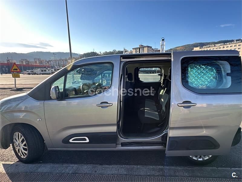 Usado Citroën Berlingo Feel 110 CV (80 kW) 2019 Gris / plata Monovolumen