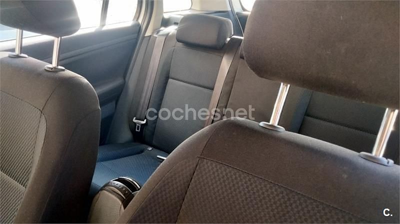 Gris / plata Usado 2011 Skoda Fabia Style Familiar | 3000 € (Precio justo) - Imagen 1/4
