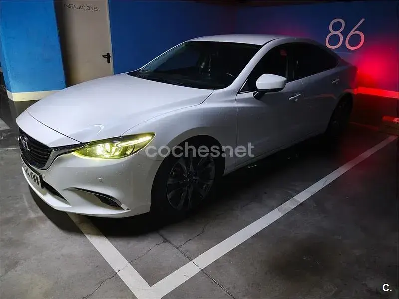 Usado Mazda 6 Luxury 175 CV (128 kW) 2018 Blanco Berlina