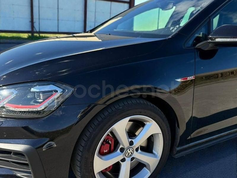 Usado VW Golf VII GTI 245 CV (180 kW) 2019 Negro Berlina