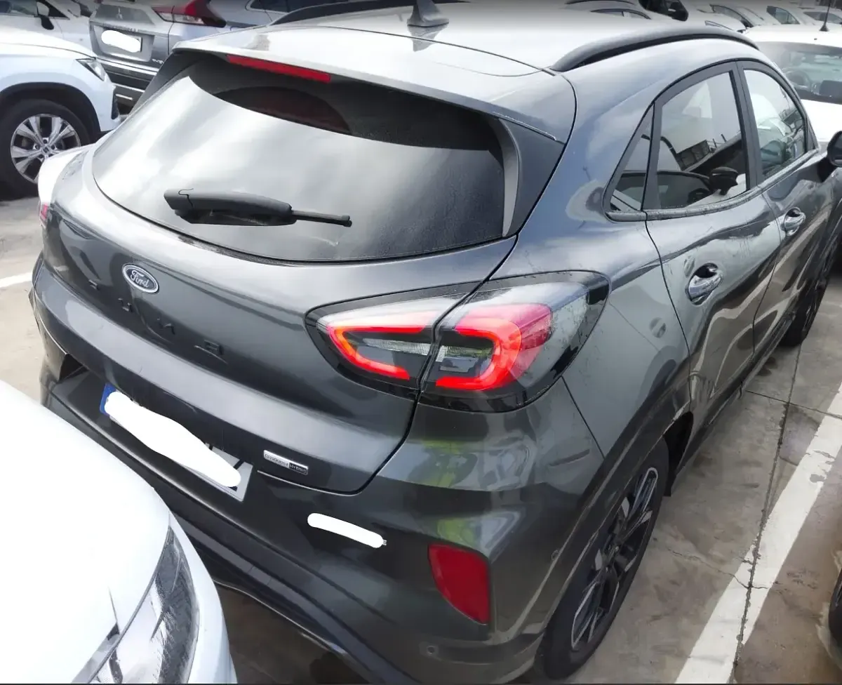 Usado Ford Puma ST-Line X 125 CV (91 kW) 2023 Gris SUV