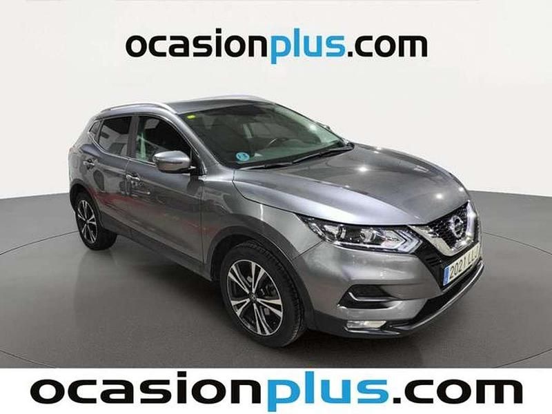 Usado Nissan Qashqai Style Edition 159 CV (116 kW) 2020 Gris SUV