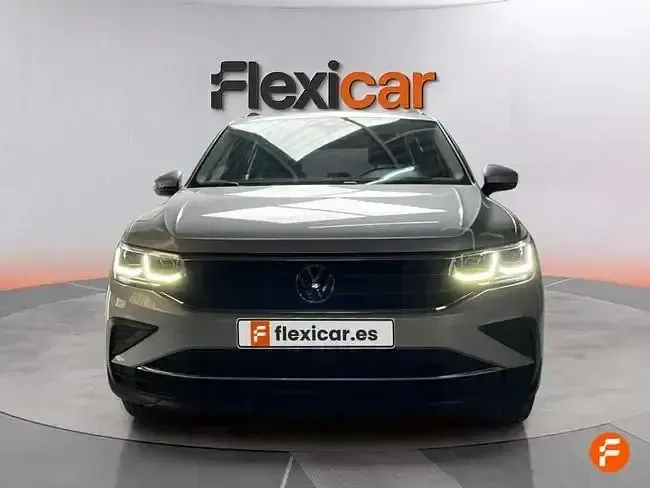 Używany VW Tiguan Sportline 122 KM (89 kW) 2023 Szary SUV