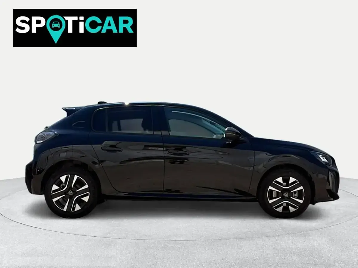 Usado Peugeot 208 Allure 110 CV (80 kW) 2026 Negro Utilitario