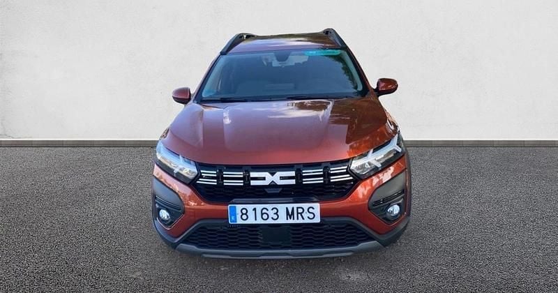 Usado Dacia Jogger Expression 110 CV (80 kW) 2024 Monovolumen