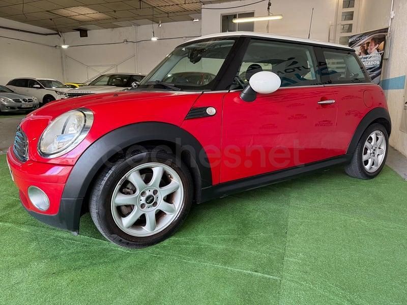 Usado Mini Cooper 122 CV (89 kW) 2010 Rojo Utilitario