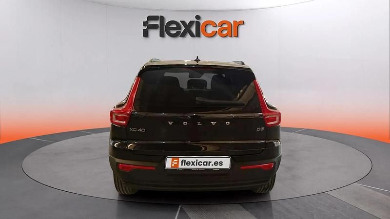 Usado Volvo XC40 150 CV (110 kW) 2020 Negro SUV