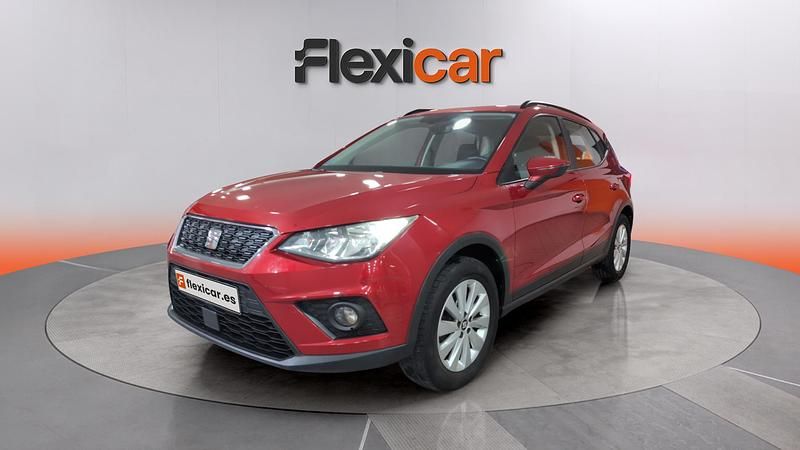 Usado Seat Arona Ecomotive 95 CV (69 kW) 2017 Rojo SUV
