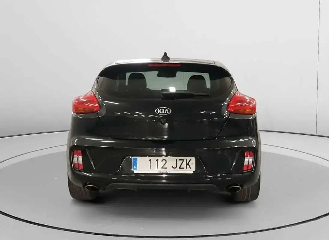 Usado Kia Ceed GT GT 204 CV (150 kW) 2017 Negro Utilitario