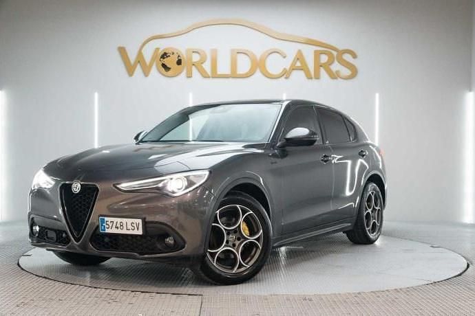 Usado Alfa Romeo Stelvio Sprint 190 CV (139 kW) 2021 SUV