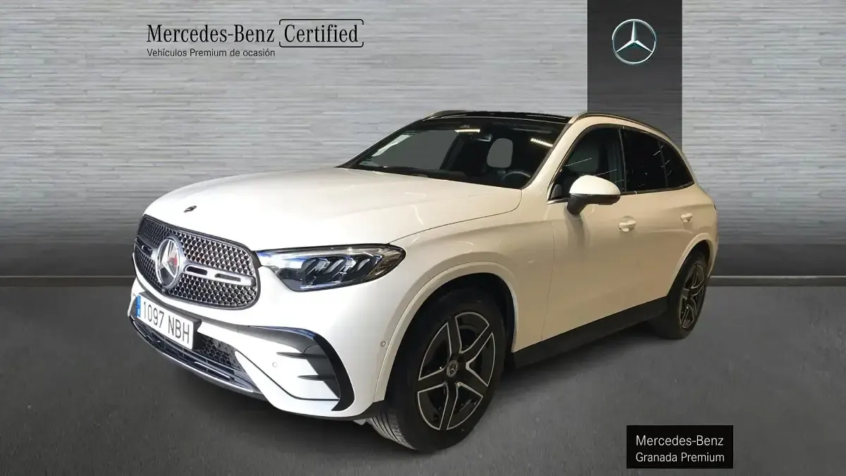 Usado Mercedes GLC220 AMG line 197 CV (144 kW) 2025 SUV