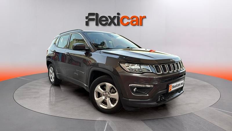 Usado Jeep Compass 120 CV (88 kW) 2018 Gris SUV