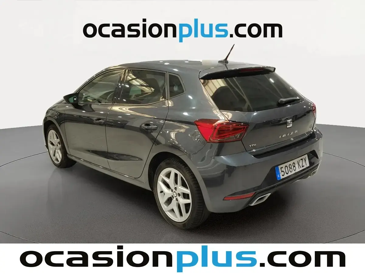 Usado Seat Ibiza FR 90 CV (66 kW) 2019 Gris Utilitario