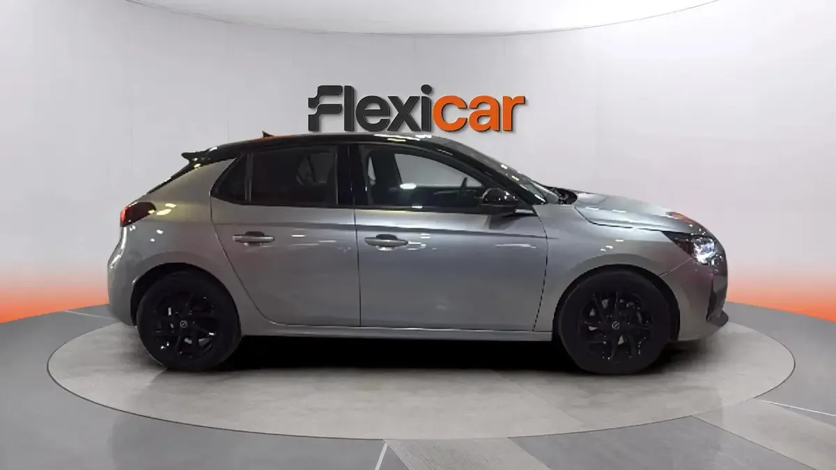 Usado Opel Corsa GS Line 101 CV (74 kW) 2022 Gris Utilitario