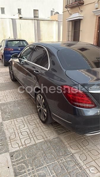Usado Mercedes C220 Avantgarde 170 CV (125 kW) 2015 Gris / plata Berlina