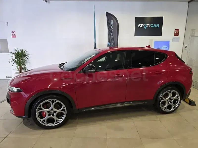 Usado Alfa Romeo Tonale Edizione Speciale 130 CV (95 kW) 2022 Rojo SUV