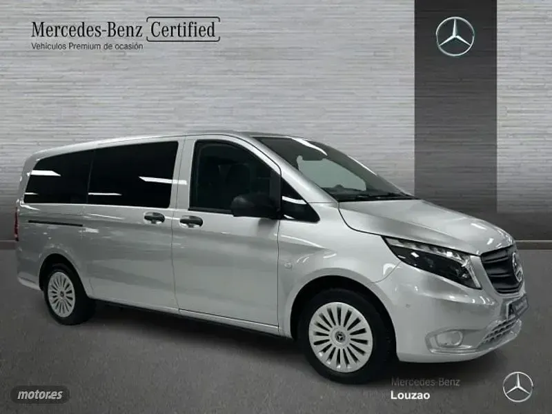 Usado Mercedes Vito 163 CV (119 kW) 2023 Gris / plateado Van