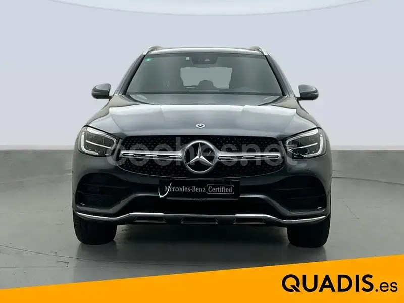 Usado Mercedes GLC300e 320 CV (235 kW) 2022 Gris / plata SUV