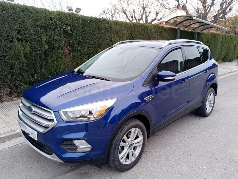 Usado Ford Kuga Business Edition 150 CV (110 kW) 2017 Azul SUV