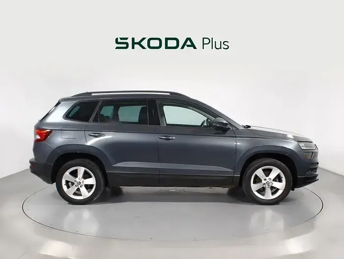 Usado Skoda Karoq Ambition 115 CV (84 kW) 2021 Gris SUV