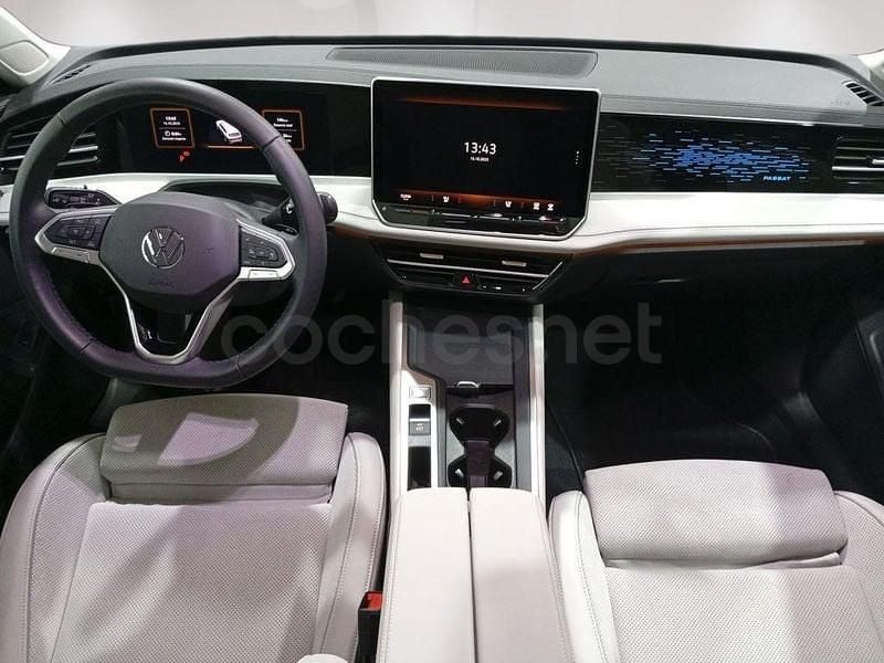 Nuevo VW Passat Business 150 CV (110 kW) 2025 Gris / plata Familiar