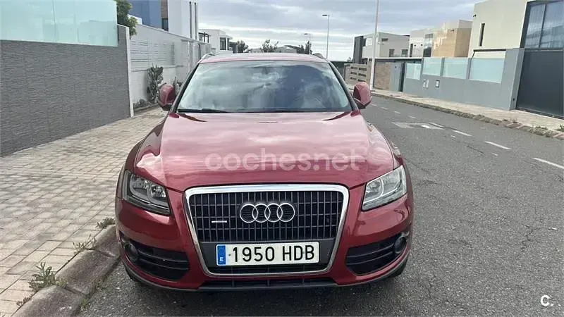 Usado Audi Q5 143 CV (105 kW) 2011 Granate SUV