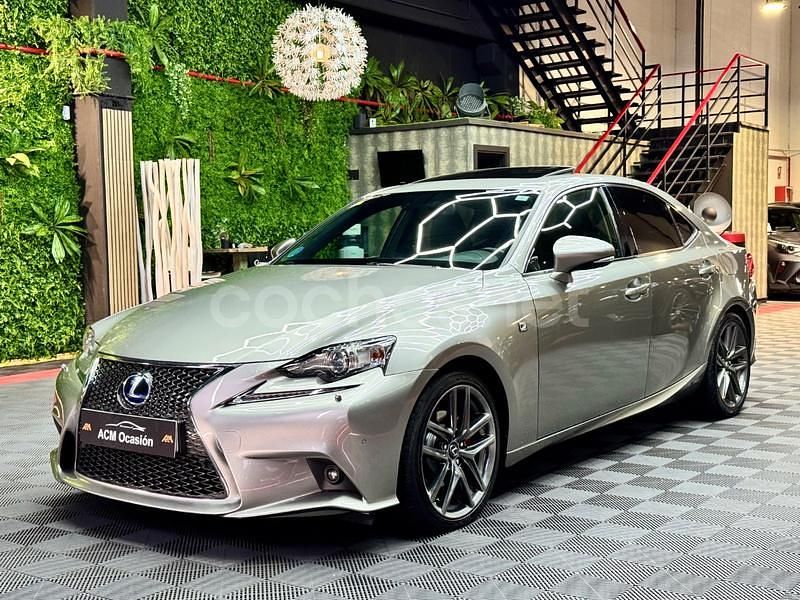 Beige Usado 2014 Lexus IS300h Sport Line Berlina | 19.450 € (Un poco caro) - Imagen 1/4