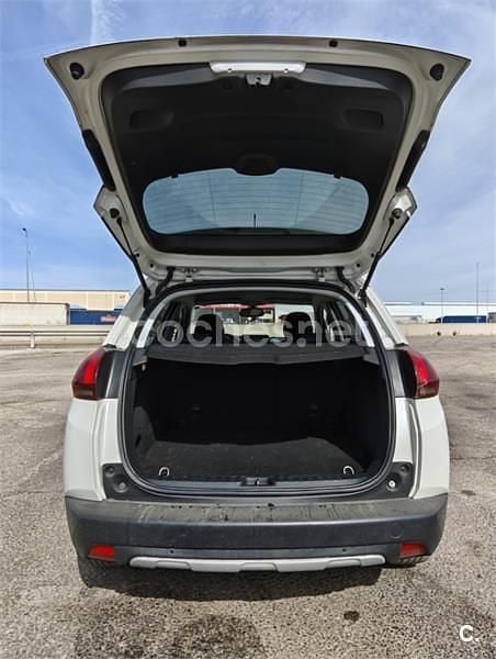 Usado Peugeot 2008 Allure 110 CV (80 kW) 2019 Blanco SUV