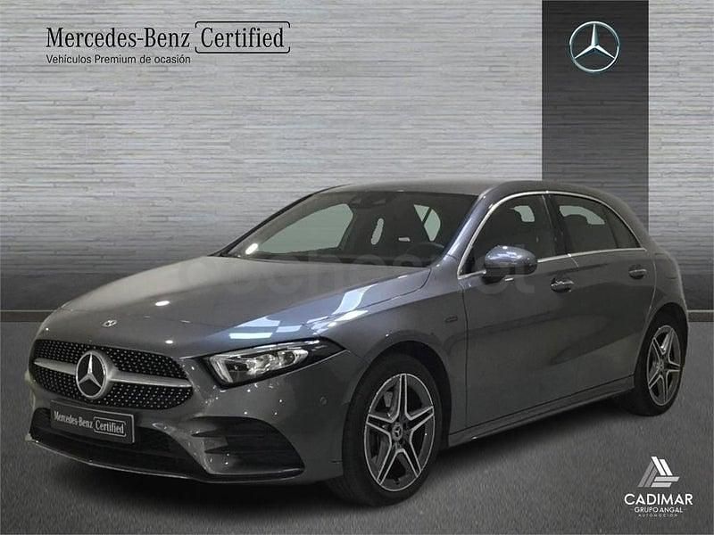Usado Mercedes A250 218 CV (160 kW) 2021 Gris / plata Berlina