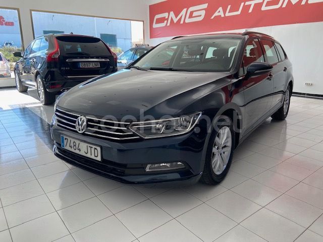 Azul Usado 2016 VW Passat Edition Familiar | 11.999 € (Precio justo) - Imagen 1/4
