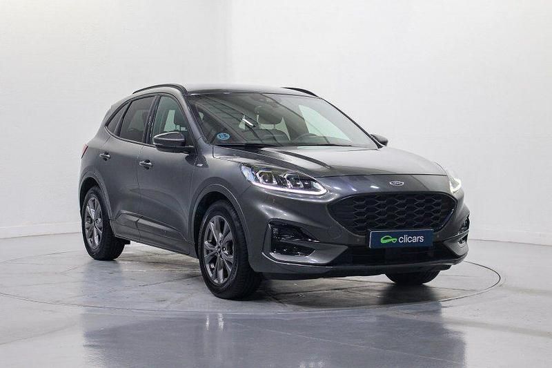 Usado Ford Kuga ST-Line 150 CV (110 kW) 2022 Gris SUV