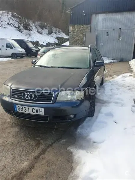 Usado Audi A6 170 CV (125 kW) 2004 Azul Berlina