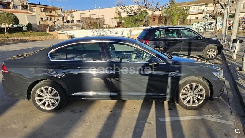 Usado VW Passat Advance 120 CV (88 kW) 2015 Gris / plata Berlina